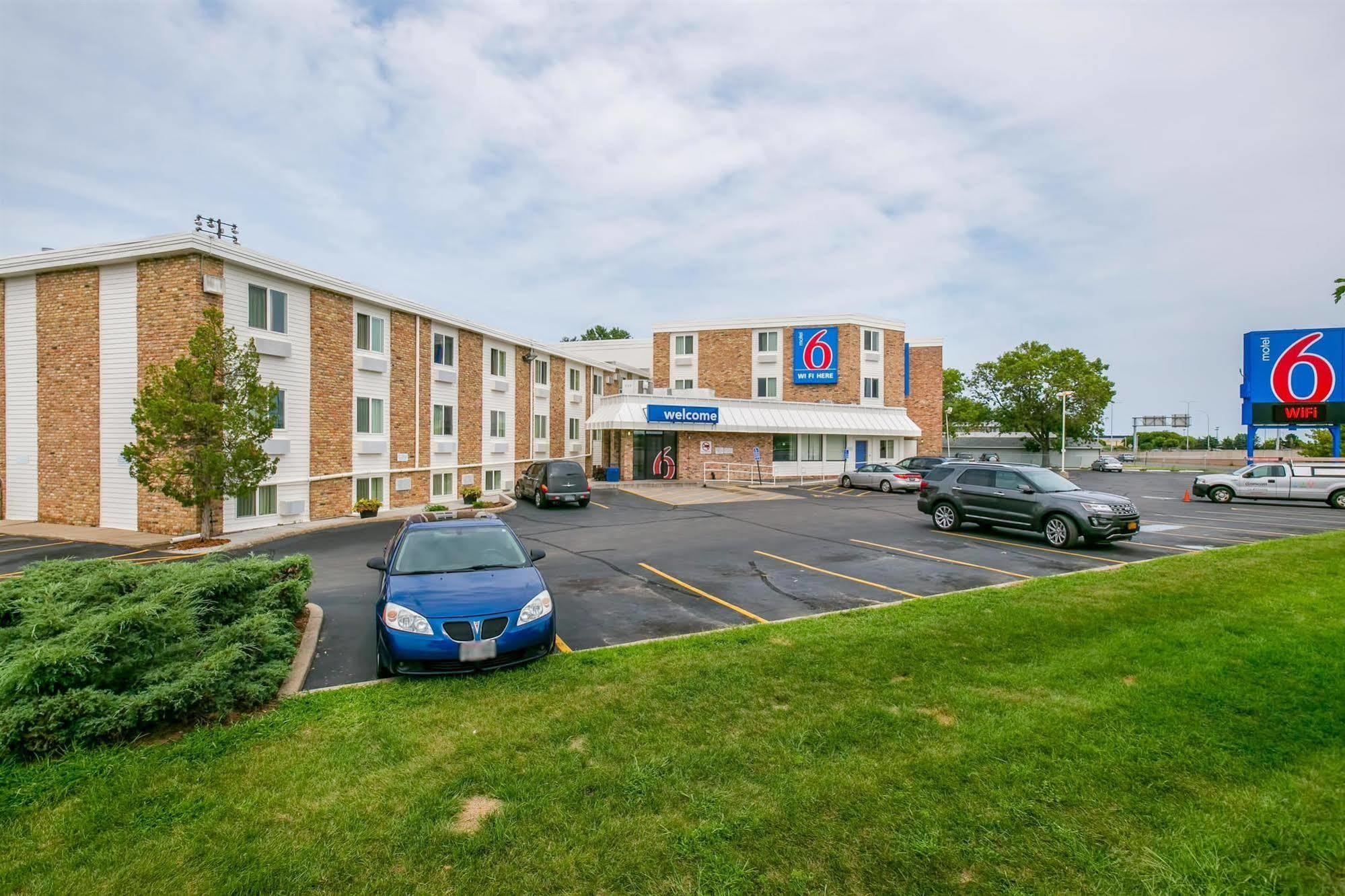 Motel 6 Minneapolis Airport - Mall Of America Exteriör bild