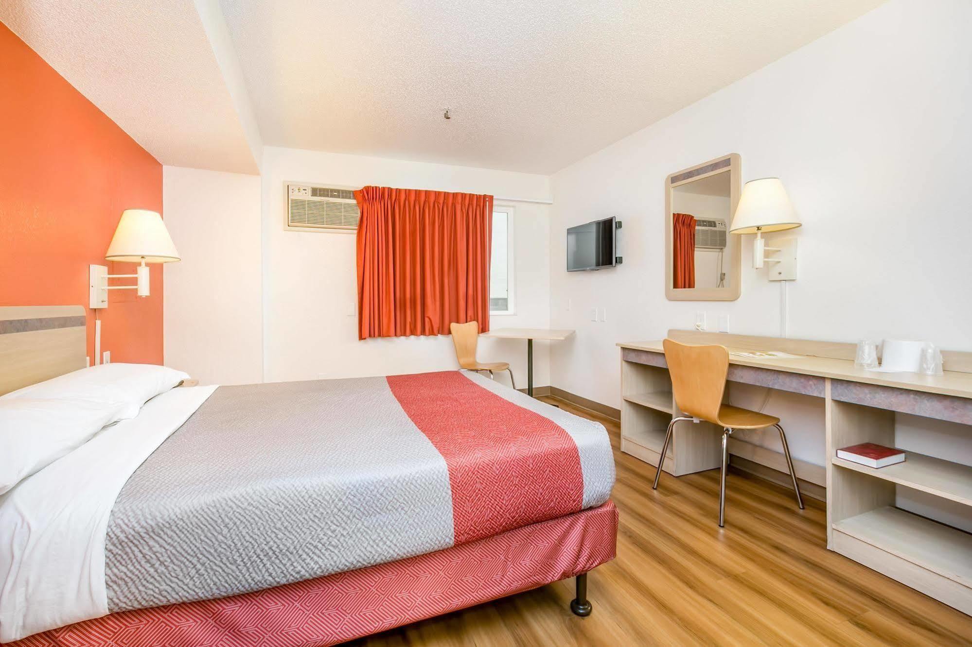Motel 6 Minneapolis Airport - Mall Of America Exteriör bild